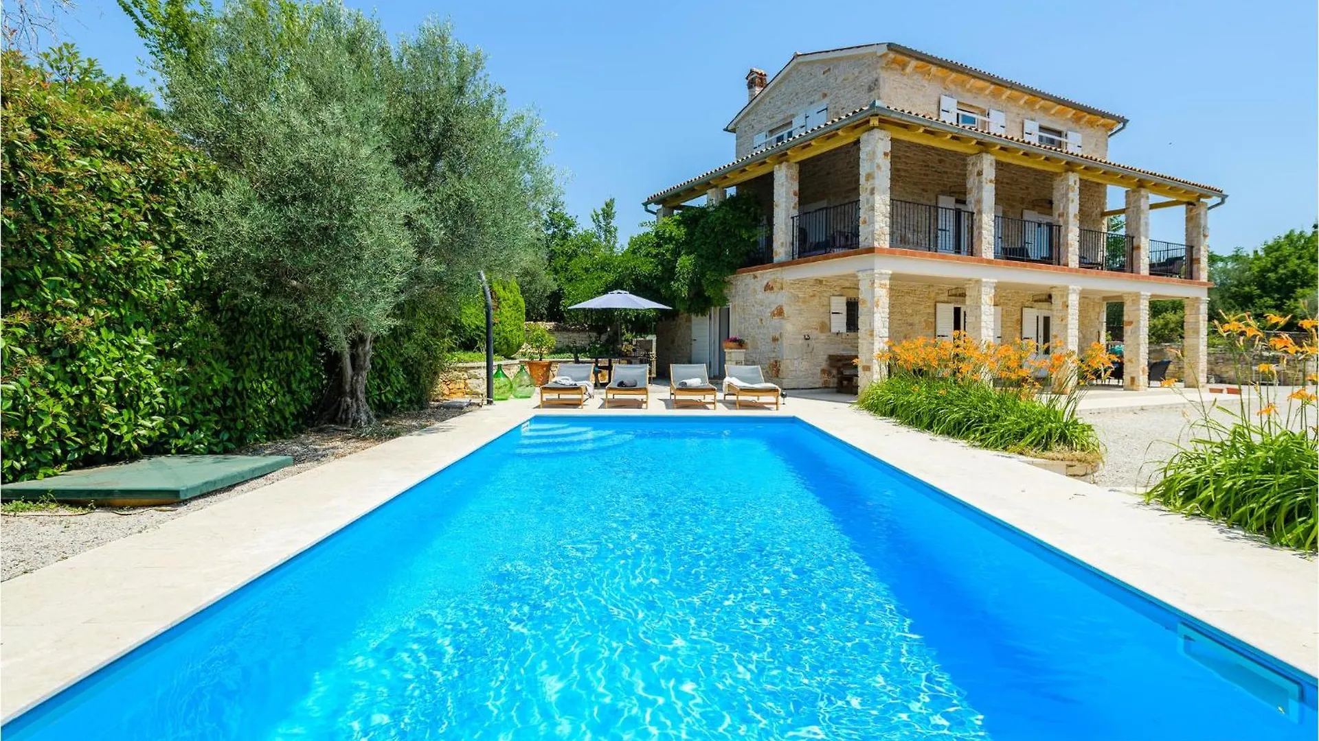Awesome Home In Sveti Lovrec contacts